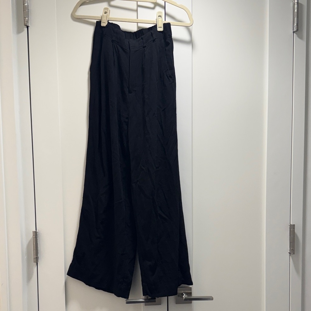 Z supply Black Wide-Leg pleated Trousers
